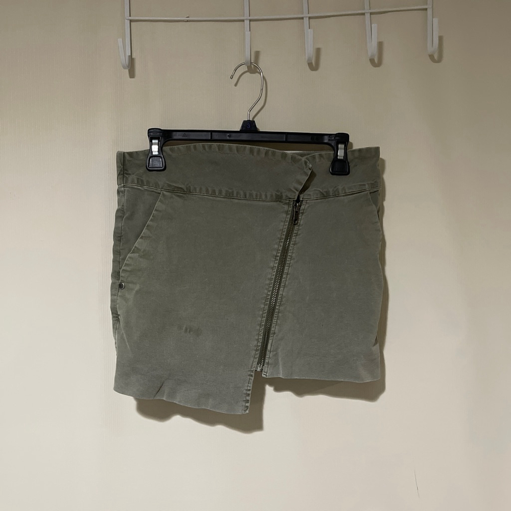 Tambourine Studio Green Cotton Shorts Women's Size Large